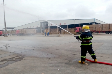 护航“双节”除隐患！9999js金沙老品牌纸业节前安全工作不打烊